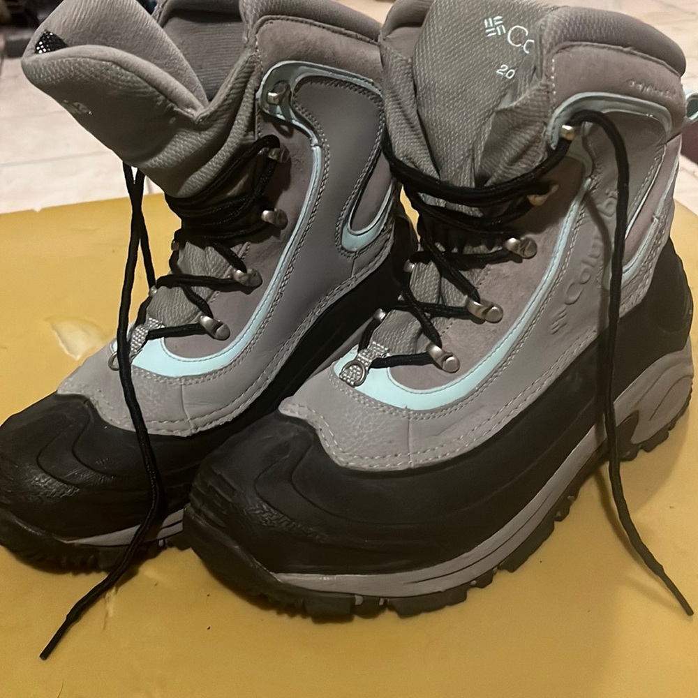 Columbia gray and blue winter boots